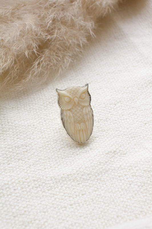 Ring handcarved uil