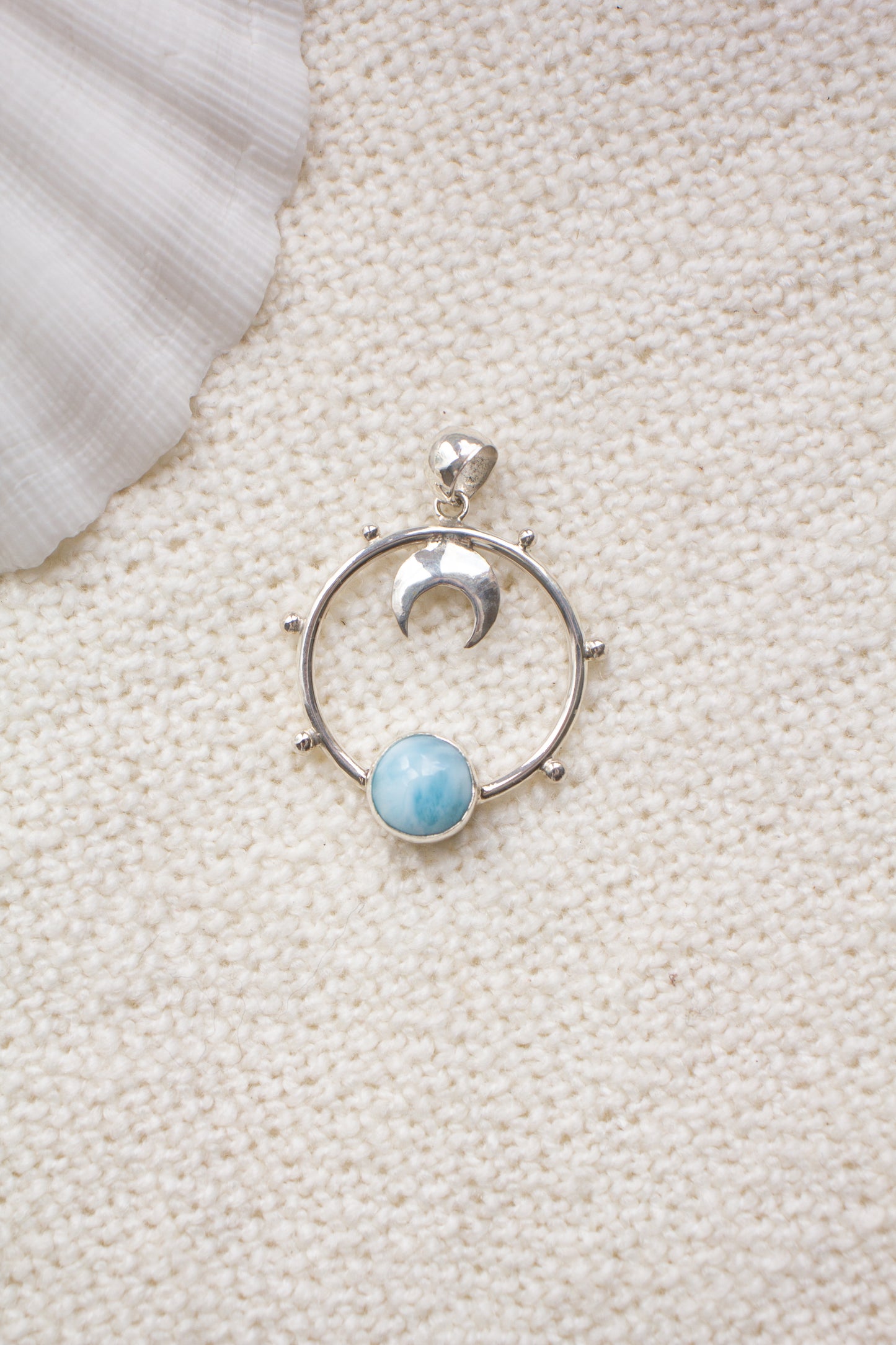 Hanger Maan Larimar Luna